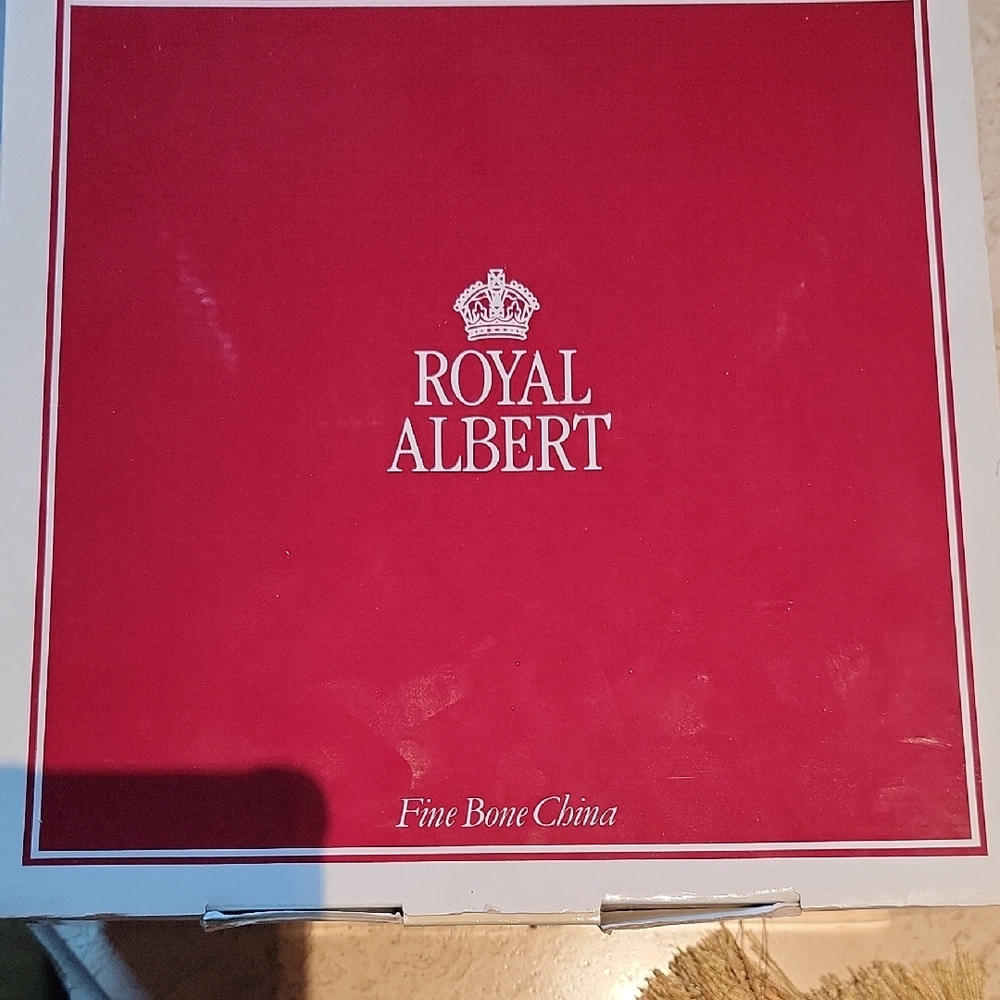Royal Albert Bold Red Fine Bone China Accent